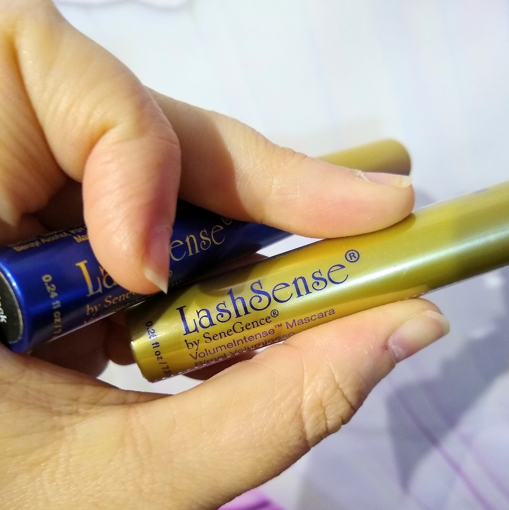 2 - LashSense VolumeIntense Mascara